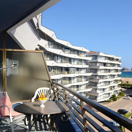 Apartment Rocamaura Iii 4-2 *